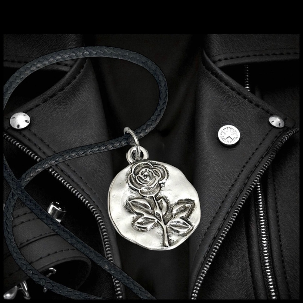 5 For $25💫Rocking Silver Bohemian Rose Pendant - Picture 1 of 5